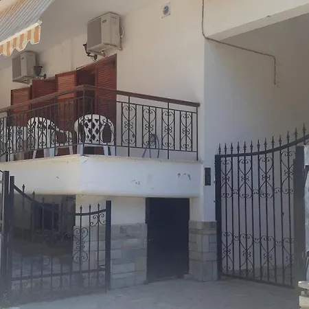 Tsatsalmas With Sea View