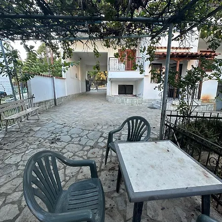 Tsatsalmas With Sea View Daire *