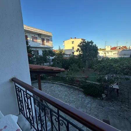 Tsatsalmas With Sea View *