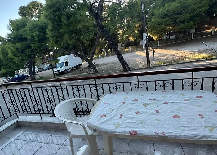 公寓 Tsatsalmas With Sea View