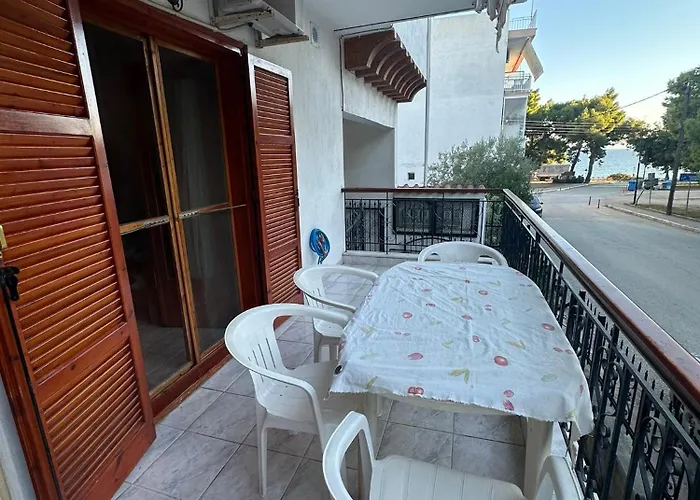 Tsatsalmas With Sea View Метаморфоси