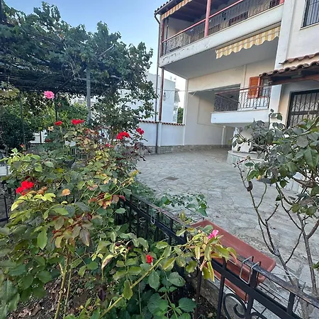 Tsatsalmas With Sea View * מטהמורפוסי